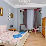 Apartment Center, 3bdr, Heart Of The City, Free Secured Parking