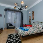 Center, 3bdr, Heart Of The City, Free Secured Parking * Sofia