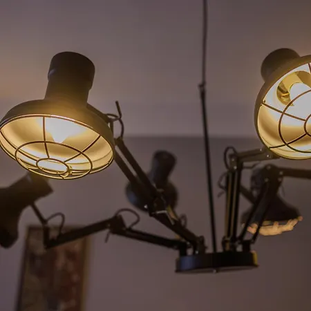 Daire Center, 3bdr, Heart Of The City, Free Secured Parking *